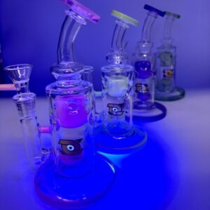 Cali Chill brand 8" recycle Water Pipe but eye parts is glow and dark