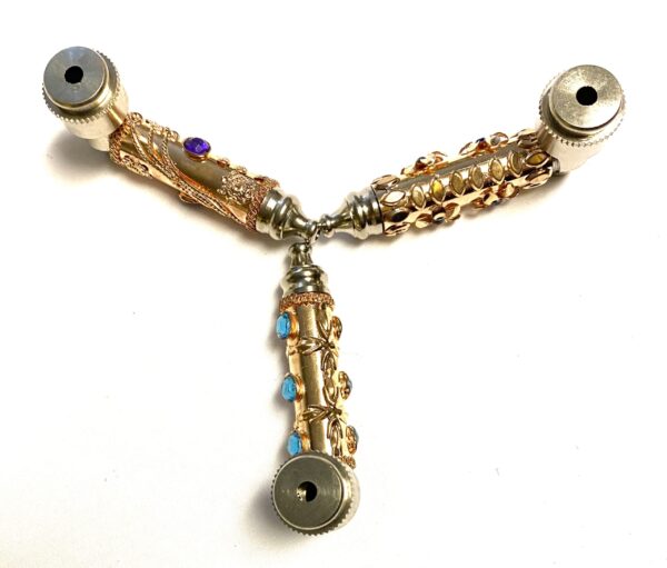 GOLD METAL PIPE WITH BEADS