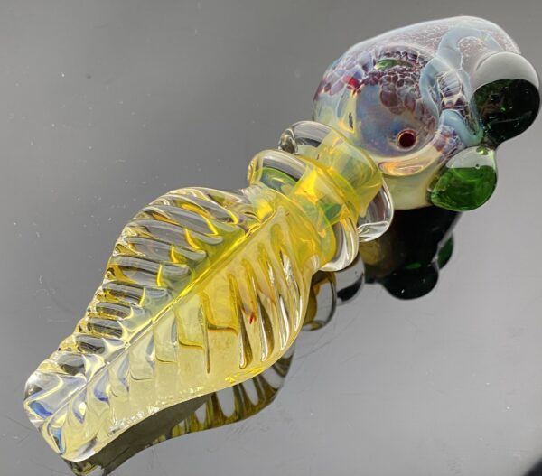 4.5 INC. LEAF SHAPE HAND PIPE