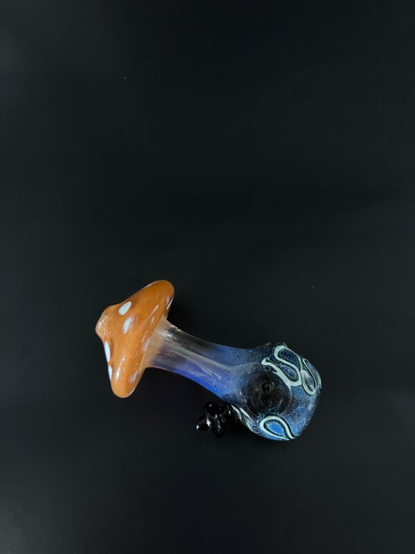 Mushroom Shaped Hand Pipes - Image 5