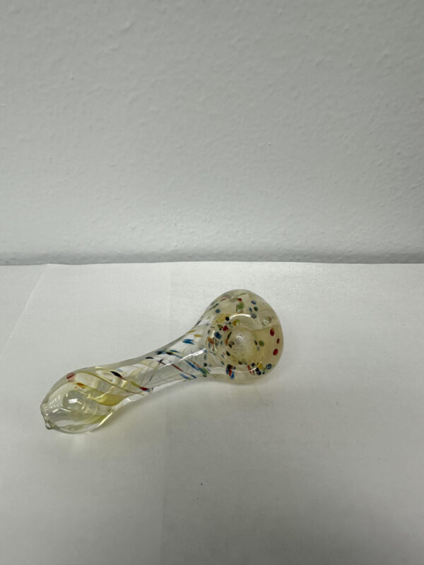 Glass Pipe 07