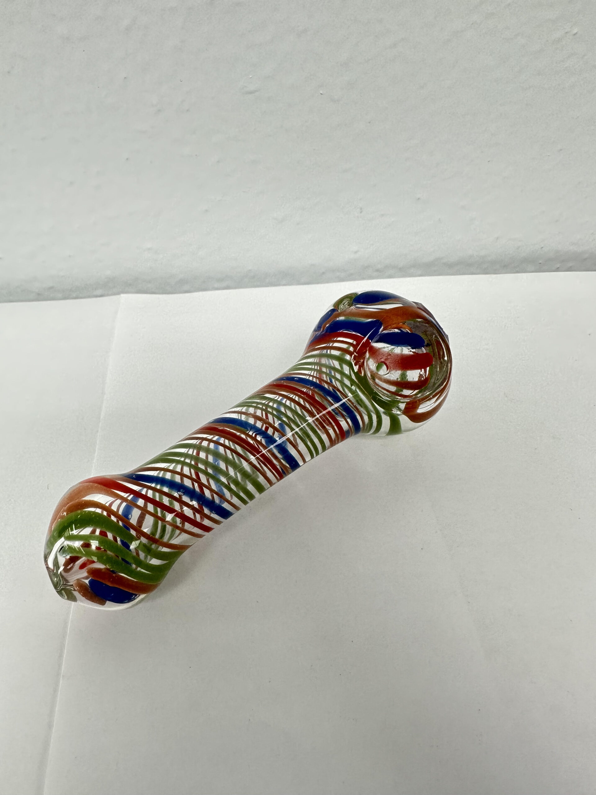  How do you smoke from a hand pipe?