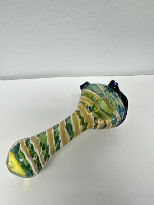 Glass Pipe 13