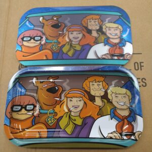 3D Medium Metal Rolling Tray - Scooby Doo & Mystery Group Smoking