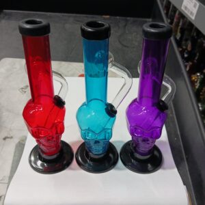 8 Skull Straight Neck Acrylic Water Pipe