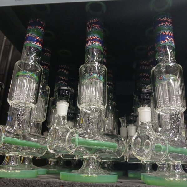 18 Swirl Colors Water Pipe 8006