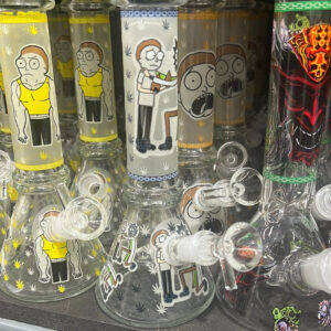 8 R & M Mini Beaker Glass Water Pipe