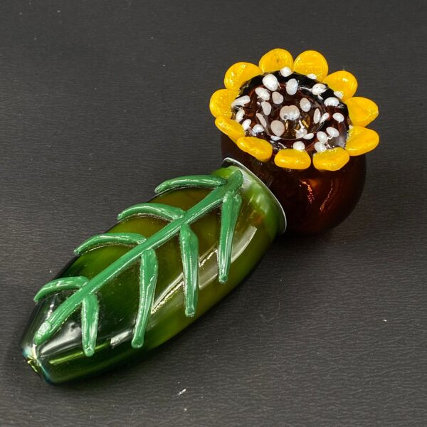 Leaf Base Flower Head Smoking Hand Pipe