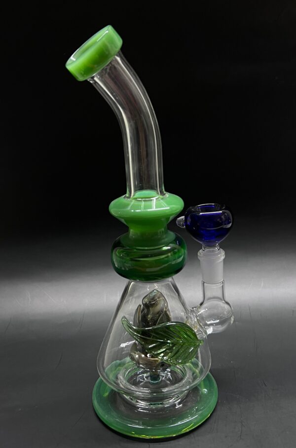 Water pipe