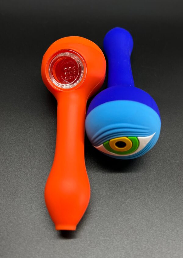 Silicone hand pipe