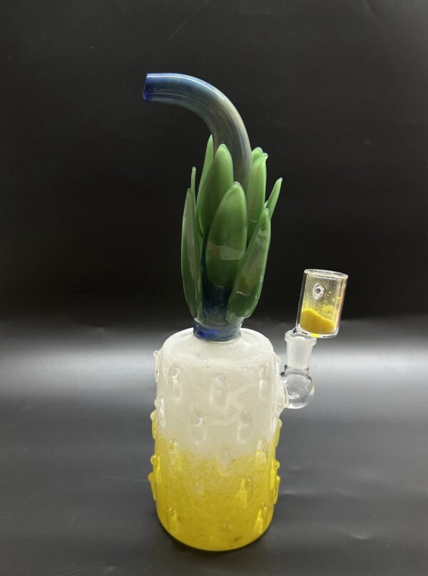 Pineapple Shaped Water Pipe - Image 2