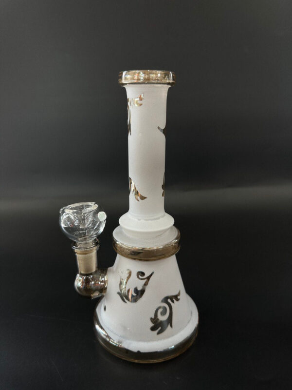 Attractive Classic Fancy Bong